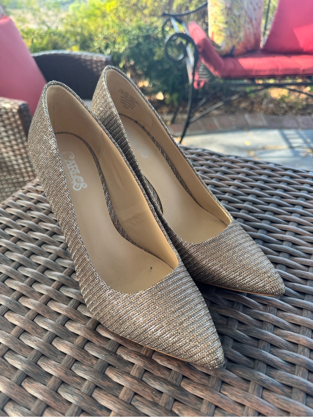 Carlos Santana Posy Metallic Gold Pointed Toe Pumps Heels Size 8.5